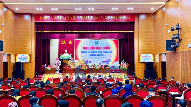 Đại hội có sự tham gia của 150 đại biểu chính thức, đại diện cho trên 23.500 đồng bào của 32 dân tộc thiểu số trên địa bàn TP Hạ Long (10-2024). Ảnh: Hoàng Nga