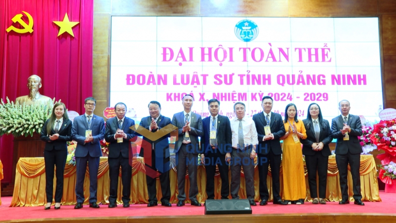 Đại hôi đã ra mắt Ban Chủ nhiệm, Chủ nhiệm Hội đồng khen thưởng, kỷ luật khóa X, nhiệm kỳ 2024- 2029 (10-2024). Ảnh: Mai Hương