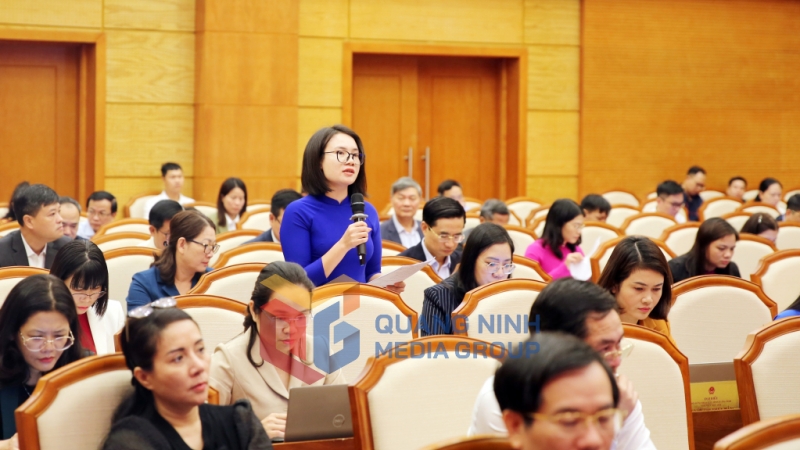 2024-12_Kỳ họp thứ 23 HĐND tỉnh khóa XIV- Đại biểu chất vấn tại kỳ họp. Ảnh Đỗ Phương