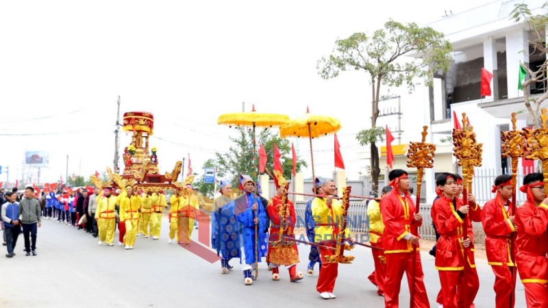 2024-12_Lễ rước thần tại Lễ hội Đại Kỳ Phúc đình nghè Vạn Yên năm 2024. Ảnh: Trần Thanh (CTV)