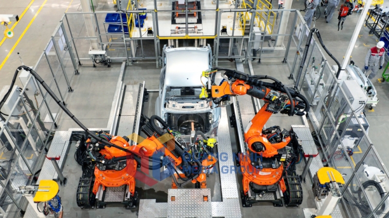 Dây chuyền lắp ráp tại Nhà máy ô tô Thành Công Việt Hưng (KCN Việt Hưng) (1-2025). Ảnh: Đỗ Phương