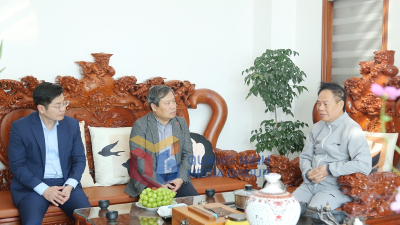Đồng chí Vũ Đại Thắng, Bí thư Tỉnh ủy đến thăm, chúc Tết các đồng chí nguyên Bí thư Tỉnh ủy Quảng Ninh (1-2025). Ảnh: Thu Chung