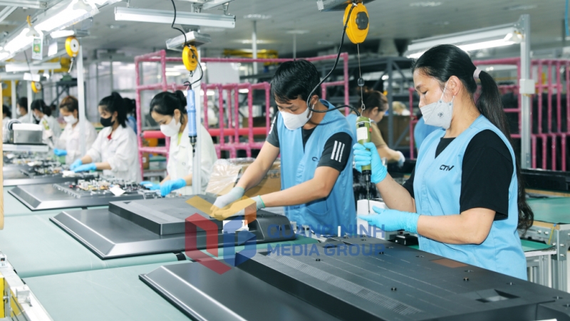 Dây chuyền sản xuất ti vi thuộc dự án S-Việt Nam của Tập đoàn Foxconn tại KCN Đông Mai, TX Quảng Yên (1-2025). Ảnh: Đỗ Phương
