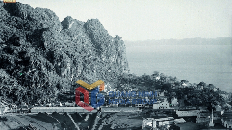 Nhà máy Tuyển than những năm 1920 nay là Cung Văn hóa Lao động Việt Nhật. Ảnh: FB France Indochine