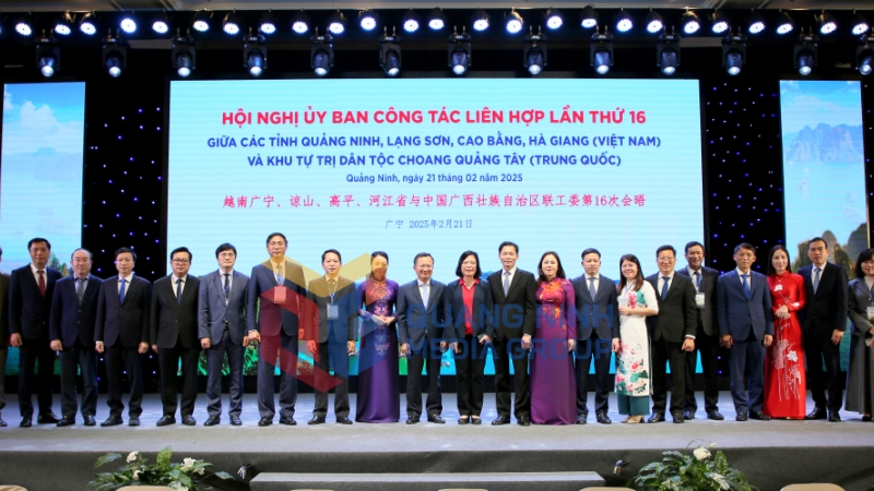 Đoàn đại biểu Ủy ban công tác liên hợp của tỉnh Quảng Ninh tham dự hội nghị (2-2025). Ảnh: PV