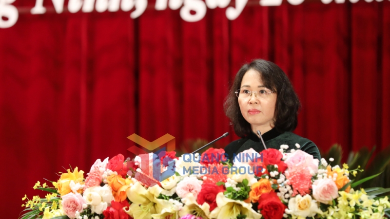 Đồng chí Trịnh Thị Minh Thanh, Phó Bí thư Thường trực Tỉnh ủy, Chủ tịch HĐND tỉnh, phát biểu khai mạc kỳ họp (2-2025). Ảnh: Đỗ Phương
