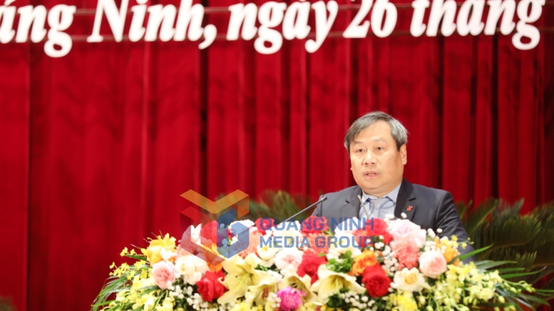 Đồng chí Vũ Đại Thắng, Ủy viên Trung ương Đảng, Bí thư Tỉnh ủy phát biểu chỉ đạo tại kỳ họp (2-2025). Ảnh: Đỗ Phương