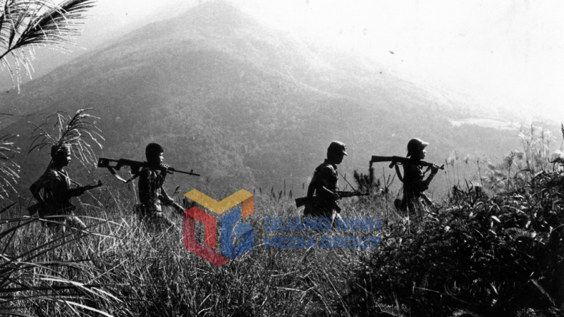 Bộ đội tuần tra biên giới ở Bình Liêu năm 1979. Ảnh Đỗ Kha