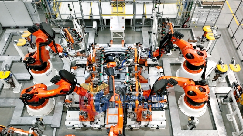 Dây chuyền lắp ráp tự động tại Nhà máy ô tô Thành Công Việt Hưng (KCN Việt Hưng) (1-2025). Ảnh: Thu Chung