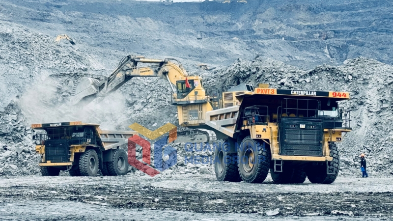 Công ty CP Than Cao Sơn đẩy nhanh tiến độ hạ moong (4-2025). Ảnh: Hoàng Yến