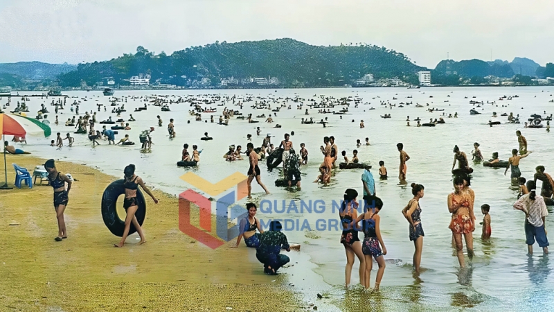 Bãi tắm Bãi Cháy xưa. Ảnh: VOV