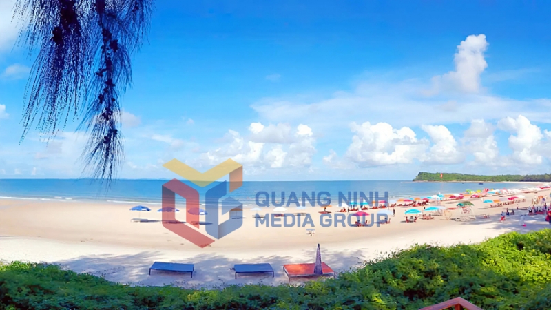 Diện mạo du lịch biển Minh Châu (4-2025). Ảnh: Tạ Quân