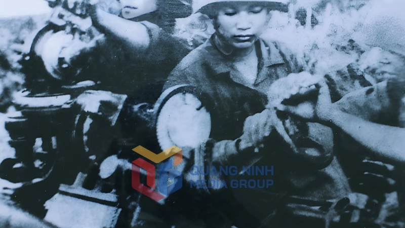 Đại đội tự vệ Phân xưởng Sàng anh hùng trong chiến đấu. Ảnh: Tư liệu do đơn vị cung cấp