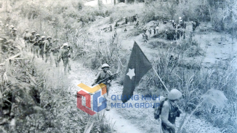 Đơn vị bộ đội đầu tiền tiến vào tiếp quản mỏ Đèo Nai (tháng 4-1955). Ảnh: Tư liệu