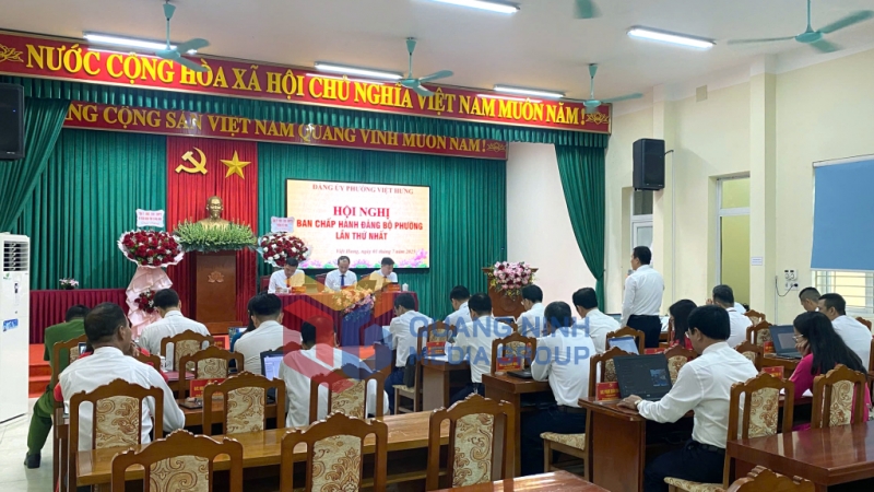 Hội nghị Ban Chấp hành Đảng bộ phường Việt Hưng thảo luận và thông qua các nội dung, nghị quyết quan trọng (7-2025). Ảnh: PV