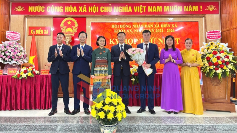 Thường trực HĐND và các Ban HĐND xã ra mắt tại Kỳ họp (7-2025). Ảnh: PV