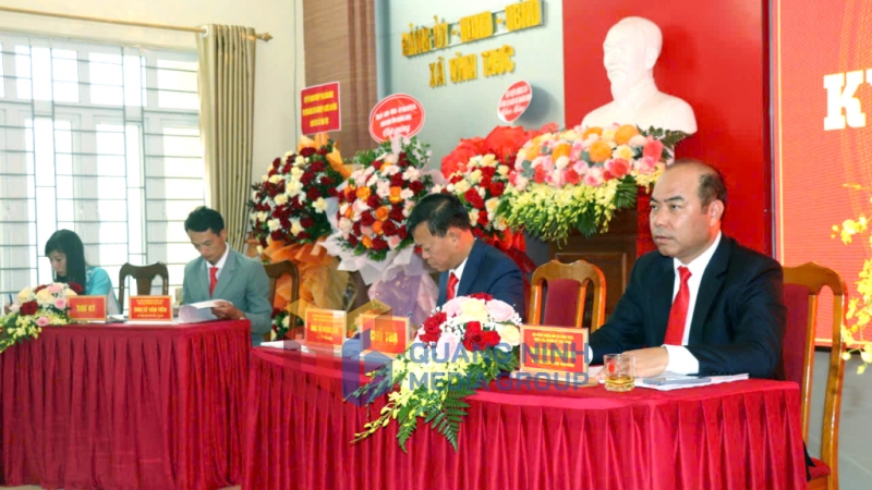 Kỳ họp thứ nhất HĐND xã Vĩnh Thực khóa I (7-2025). Ảnh: PV
