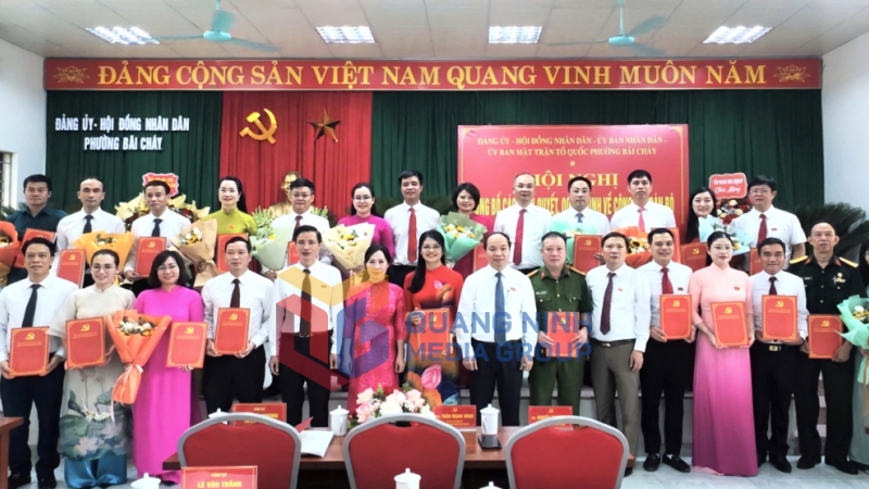 Phường Bãi Cháy tổ chức hội nghị công bố nhân sự để đảm bảo sự ổn định và hiệu quả hoạt động của chính quyền địa phương ngay từ những ngày đầu (7-2025). Ảnh: PV