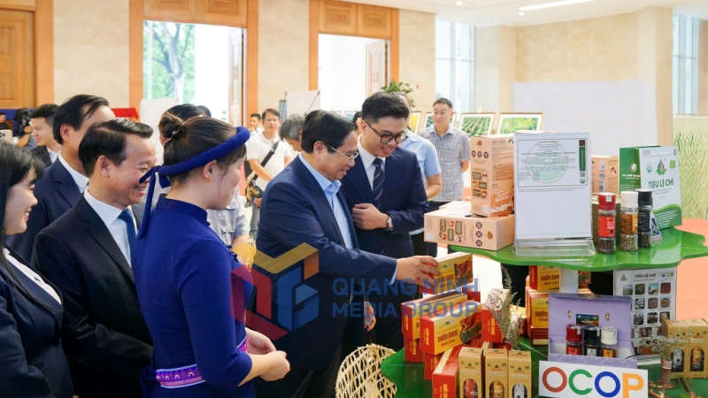Miến dong Bình Liêu của Công ty CP Thương mại và Dịch vụ Bình Liêu được trưng bày tại Hội nghị toàn quốc tổng kết Chương trình mục tiêu quốc gia xây dựng Nông thôn mới giai đoạn 2021-2025 do Thủ tướng Phạm Minh Chính chủ trì. Ảnh: Đơn vị cung cấp