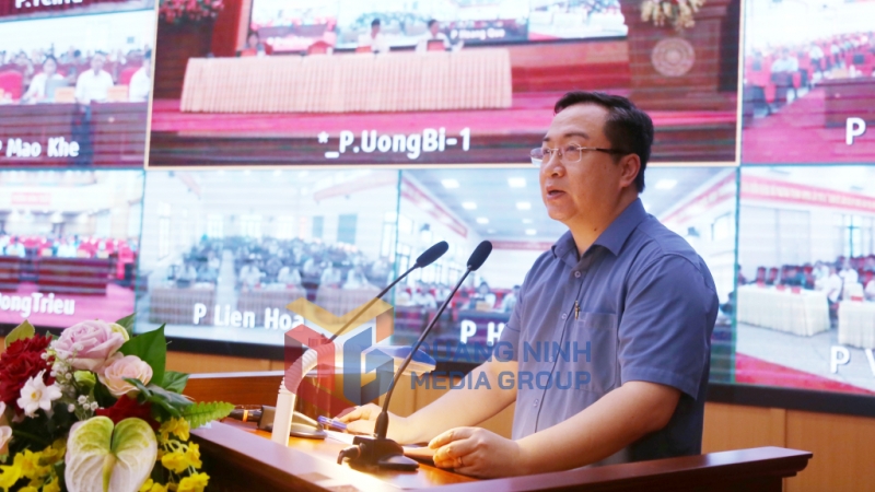 2025-07_Đoàn ĐBQH tỉnh tổ chức hội nghị tiếp xúc cử tri sau Kỳ họp thứ 9 tại phường Uông Bí - Phó Bí thư Đảng ủy Quốc hội Đặng Xuân Phương, phát biểu tại buổi tiếp xúc. Ảnh: Thu Chung