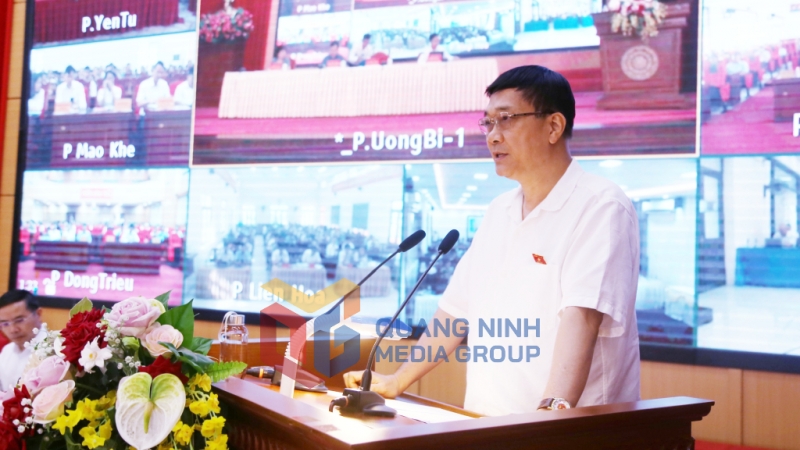 2025-07_Đoàn ĐBQH tỉnh tổ chức hội nghị tiếp xúc cử tri sau Kỳ họp thứ 9 tại phường Uông Bí - Phó Chủ tịch Quốc hội Vũ Hồng Thanh, phát biểu tại buổi tiếp xúc . Ảnh: Thu Chung