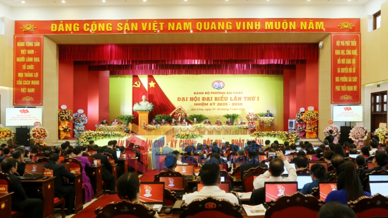 Quang cảnh Đại hội Đại biểu Đảng bộ phường Bãi Cháy lần thứ I (7-2025). Ảnh: Thu Chung