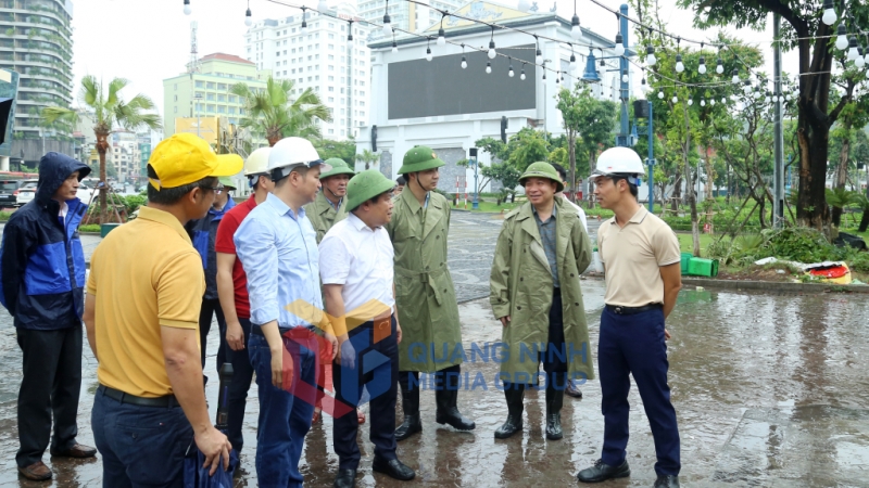 ...và khu vực Công viên Sunworld Hạ Long, đồng chí Bí thư Tỉnh uỷ chỉ đạo công tác phòng chống phải tiếp tục được tăng cường; tuyệt đối không được chủ quan, lơ là  (7-2025). Ảnh: Thu Chung