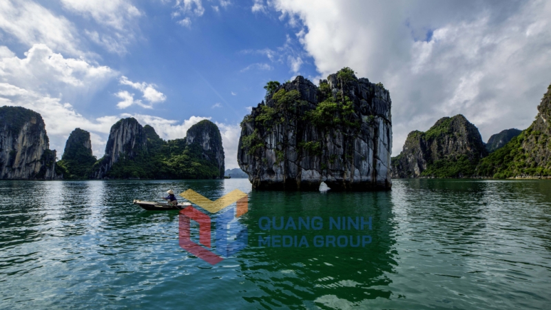 Hòn Đỉnh Hương. Ảnh: Dương Phượng Đại (CTV)