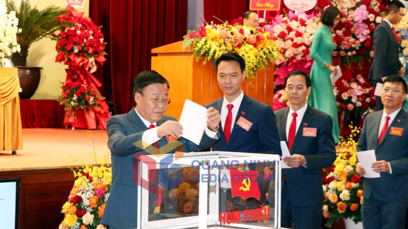 Đại hội thực hiện bầu cử Ban Chấp hành Đảng bộ Than Quảng Ninh khóa VI, nhiệm kỳ 2025-2030 (8-2025). Ảnh: Phạm Tăng
