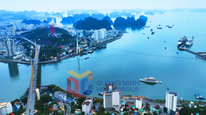 Vịnh Cửa lục - trung tâm đô thị phát triển của tỉnh (8-2025). Ảnh: Đỗ Phương