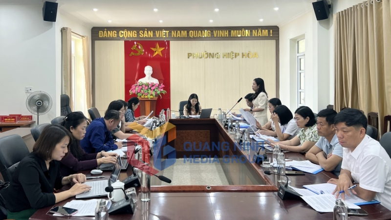Ban Pháp chế HĐND tỉnh làm việc tại phường Hiệp Hòa (8-2025). Ảnh: Đinh Hằng