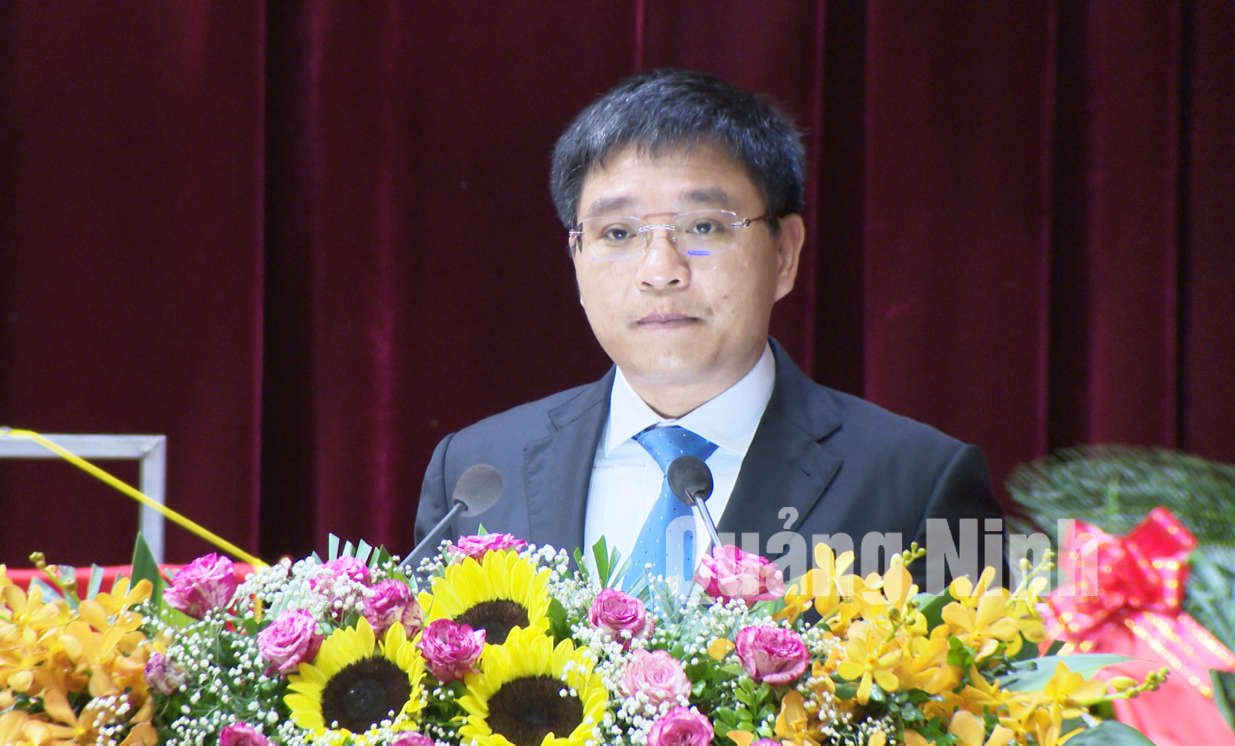 Đồng chí Nguyễn Văn Thắng, Phó Bí thư Tỉnh ủy, Chủ tịch UBND tỉnh, phát biểu tại Đại hội.