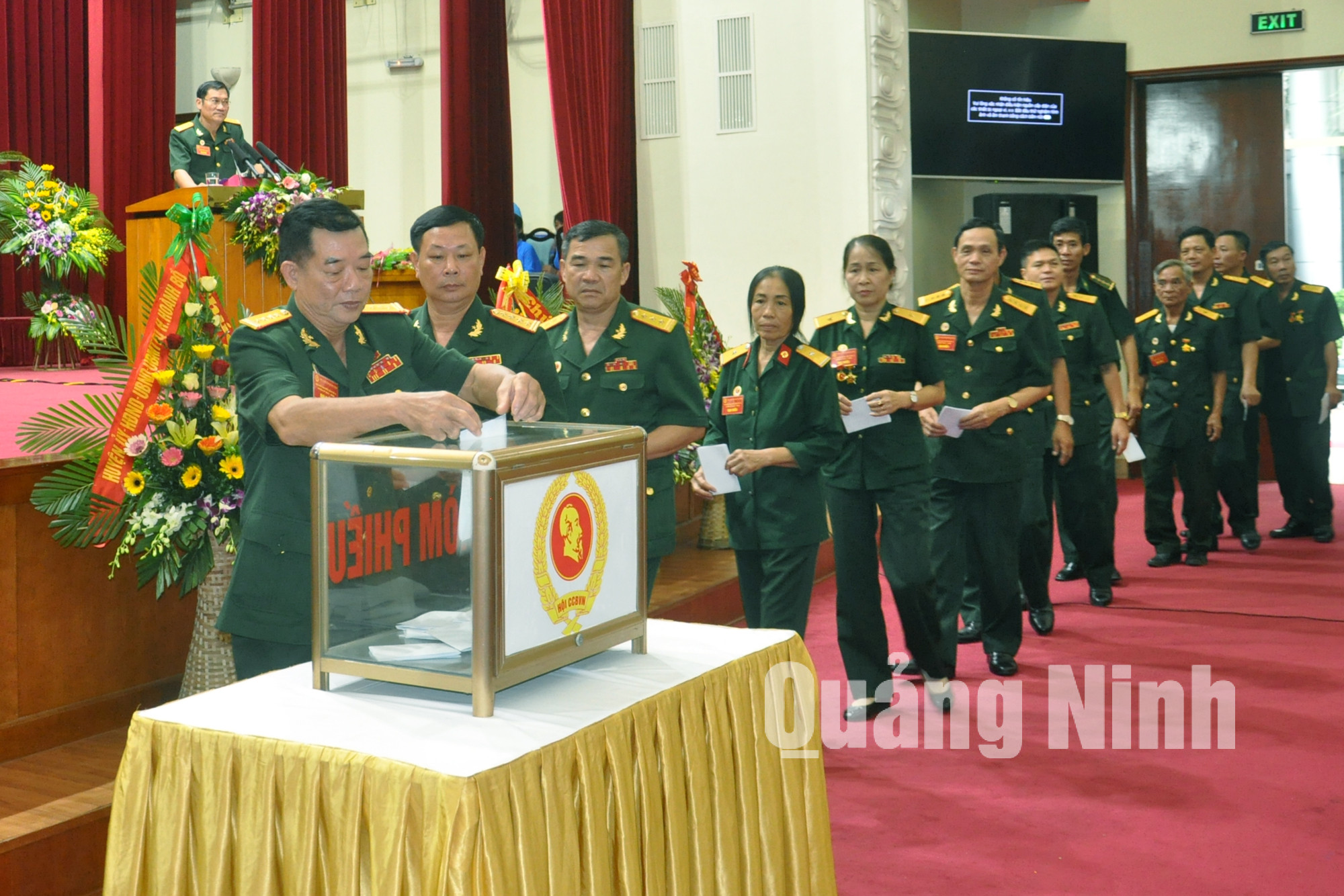 Các đại biểu bầu Ban Chấp hành Hội CCB tỉnh Quảng Ninh nhiệm kỳ 2017-2022.