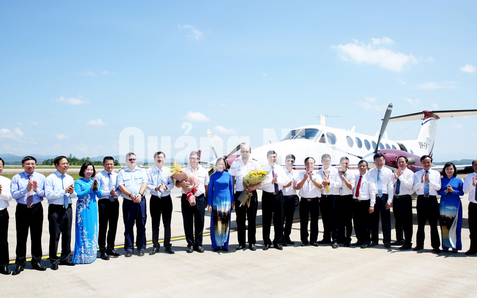 Lãnh đạo tỉnh khai trương các đường bay của Cảng hàng không quốc tế Vân Đồn, tháng 7-2019