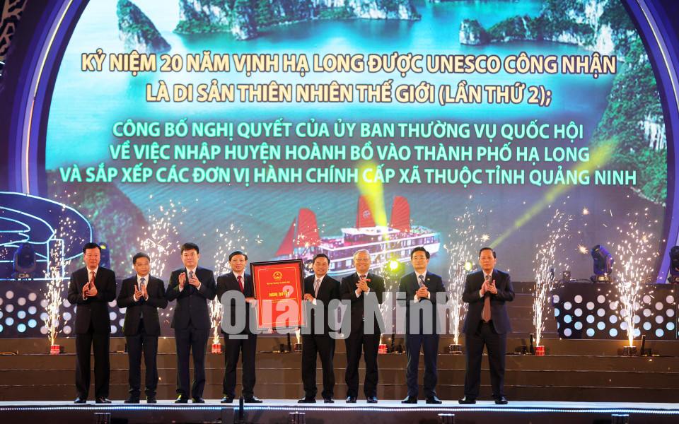 Kỷ niệm 20 năm Vịnh Hạ Long được công nhận Di sản thiên nhiên thế giới (lần thứ 2) và công bố sáp nhập Hoành Bồ vào Hạ Long, tháng 1-2020
