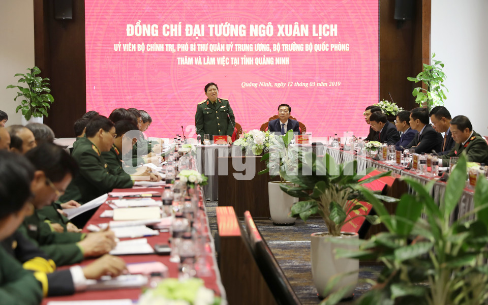 Bộ trưởng Bộ Quốc phòng Ngô Xuân Lịch thăm và làm việc tại Quảng Ninh, tháng 3-2019