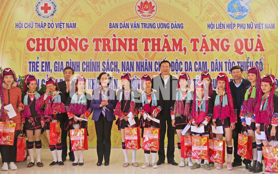 Trưởng Ban Dân vận Trung ương Trương Thị Mai thăm, chúc tết tại Quảng Ninh, tháng 1-2019