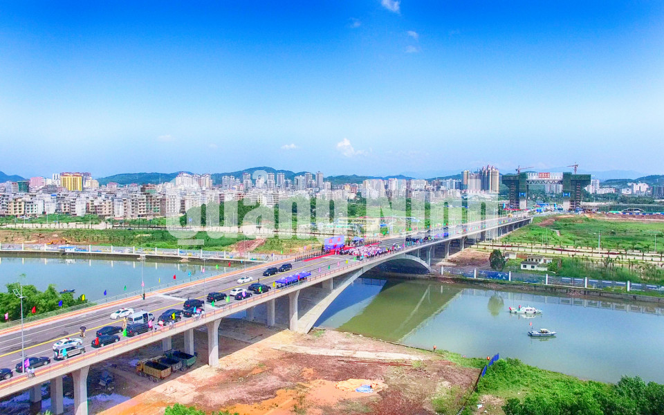 Cầu Bắc Luân II Việt - Trung
