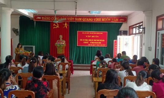 Xã Quảng Lâm - huyện Đầm Hà đẩy mạnh các hoạt động phối hợp truyền thông về chính sách dân số - KHHGĐ 