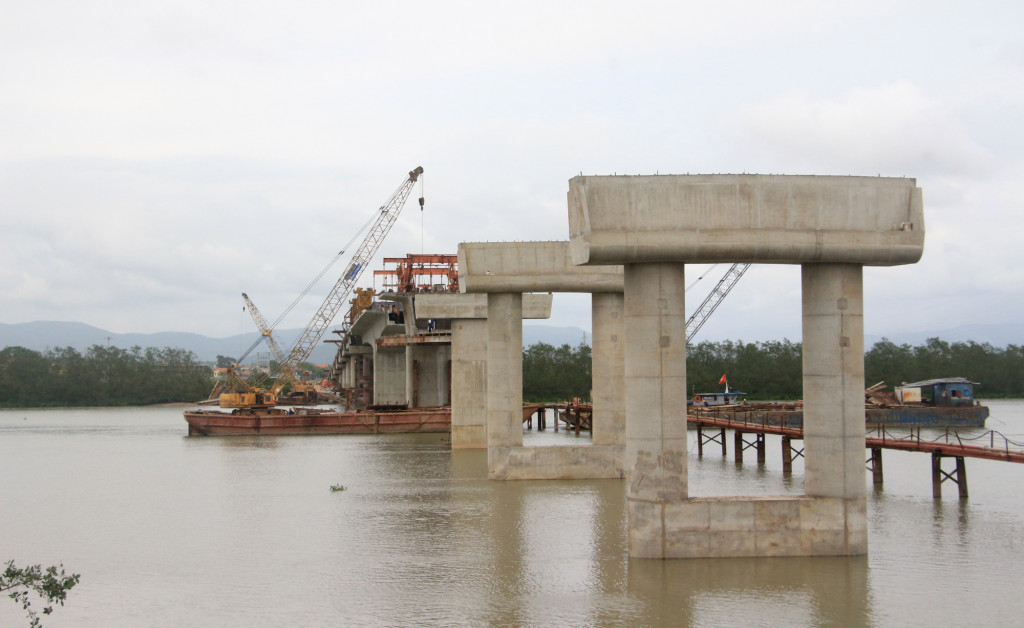 Dự án Cầu Sông Chanh 2 đang được gấp rút hoàn thành.