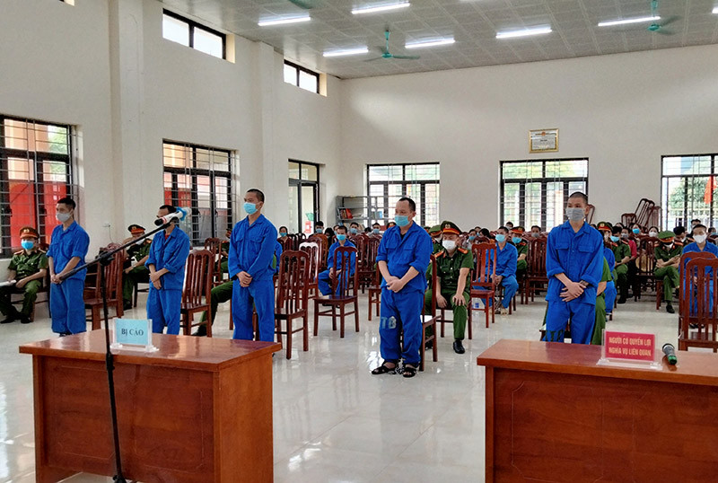 các bị cáo trong vụ án Tổ chức cho người khác nhập cảnh trái phép