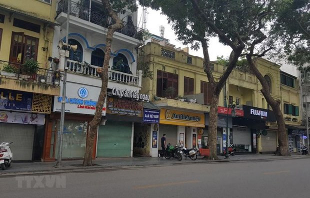 Hanoi temporarily closes all down on-site restaurants, hair salons (Photo: VNA)