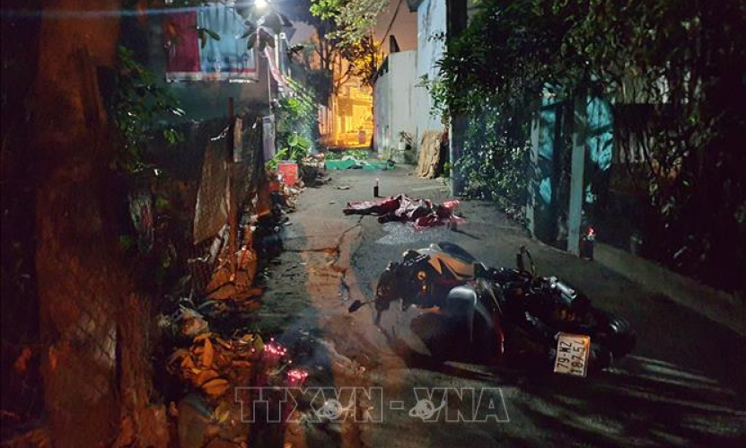 Xe máy mất lái lao vào hẻm khiến hai người tử vong tại chỗ