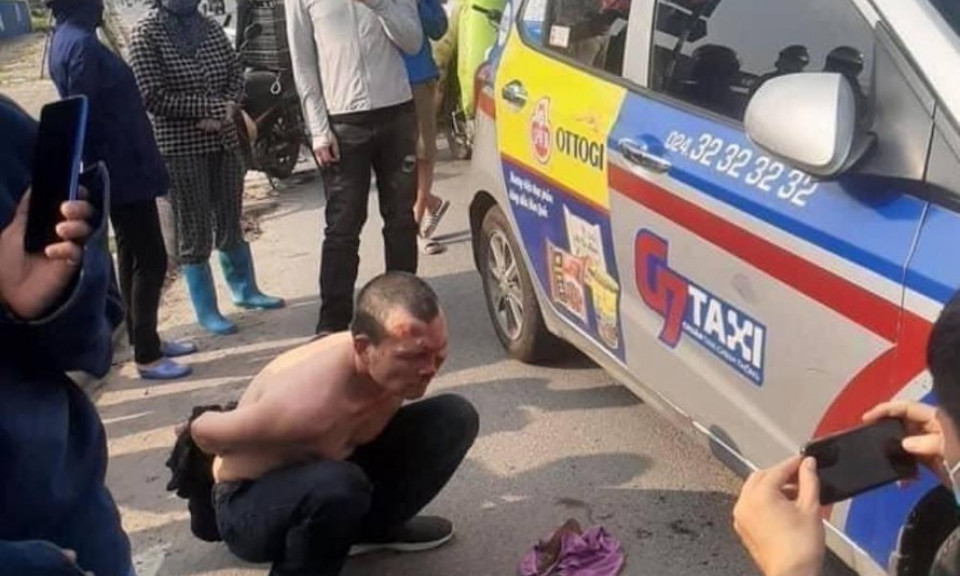 Cảnh sát và nhân dân vây bắt tên cướp đâm gục tài xế taxi tại Hà Nội