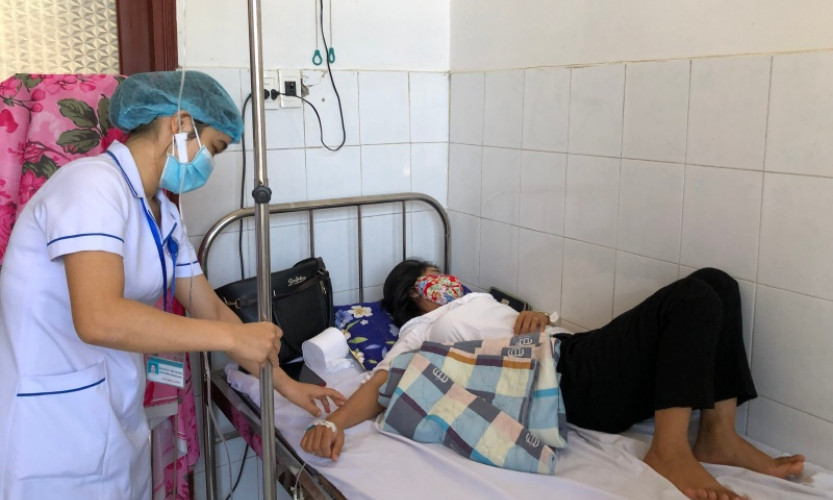 26 người bị ngộ độc sau khi ăn bánh mì