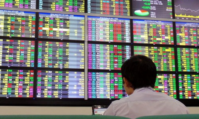 Vn-Index đảo chiều như “tàu lượn”