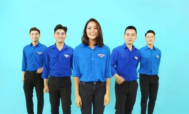 Hoa hậu H'Hen Niê cùng dàn sao Việt hào hứng cổ động cho ngày bầu cử