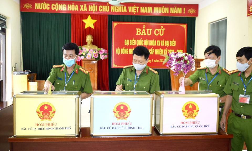Lực lượng vũ trang Quảng Ninh tham gia ngày hội lớn