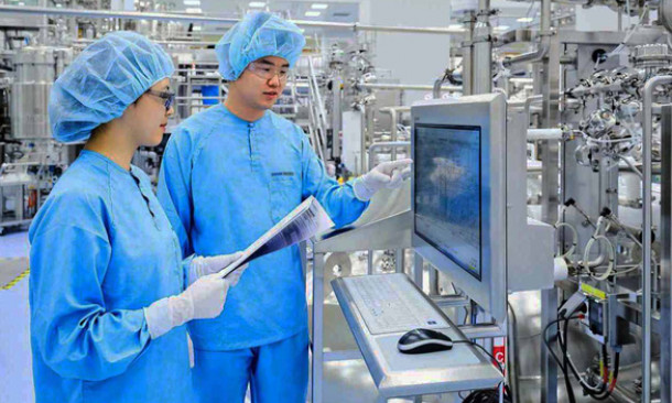Châu Á giải 'cơn khát' vắc xin COVID-19