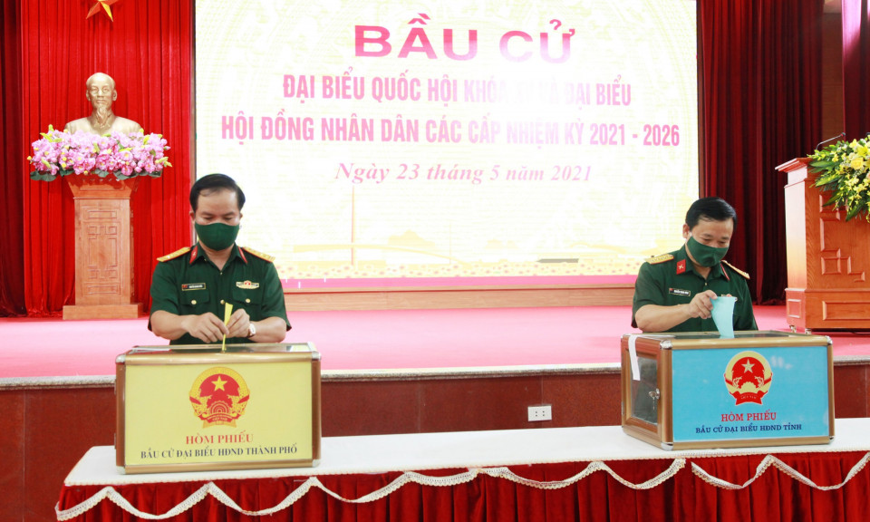 Phát huy vai trò quân đội thực hiện thắng lợi cuộc bầu cử